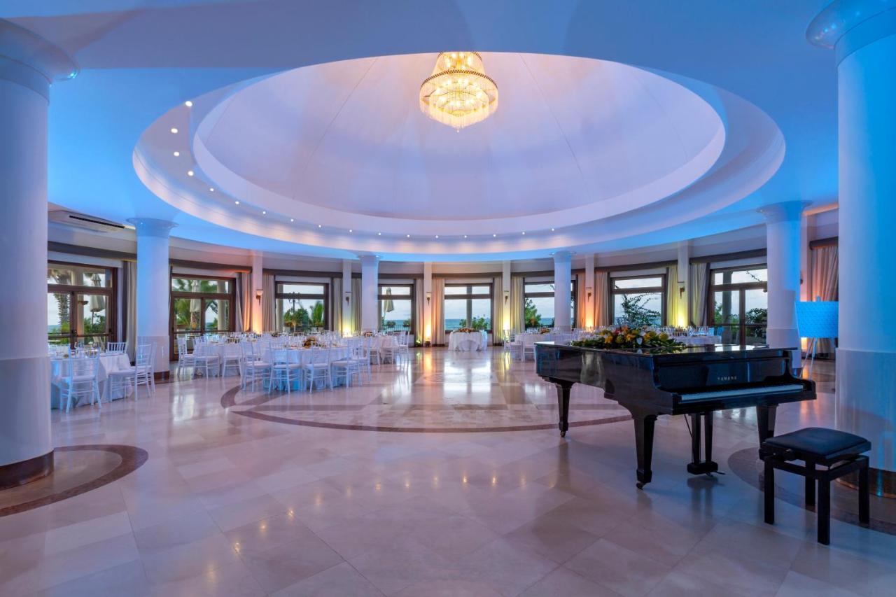 Hotel Lido Degli Scogli Crotone Bagian luar foto